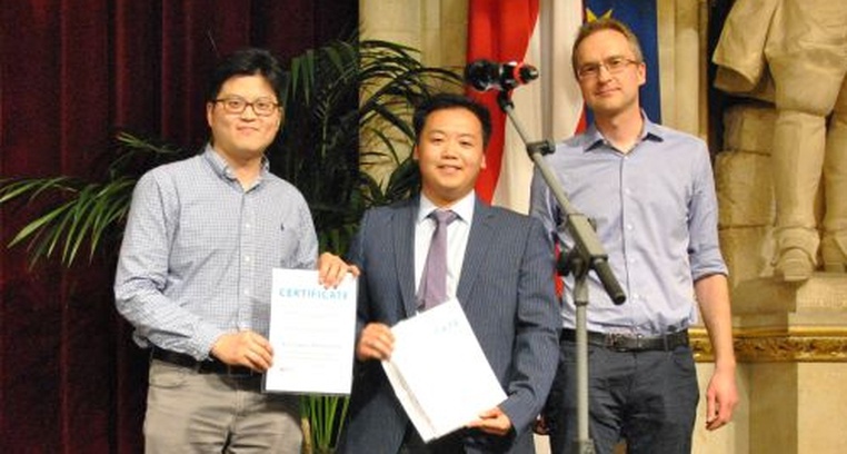 Post Image: PhD Student Shuai Wang and Prof. Song Min Kim receive Best Paper award at IEEE ICDCS 2018