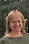 Head shot image of Maya Larson